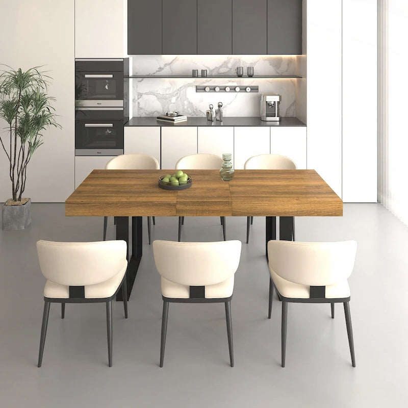 Versatile Extendable Dining Table for Large Gatherings, Enhancing Dining Experience